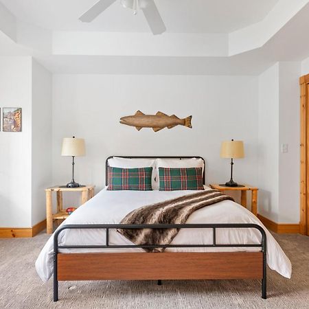 The Lodge, 'North Woods' Style, Boutique Galena Getaway! Екстериор снимка